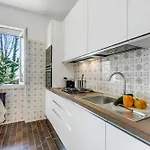 Azzurro Infinity View - Happy Апартаменты *
