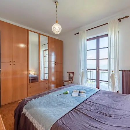 Azzurro Infinity View - Happy