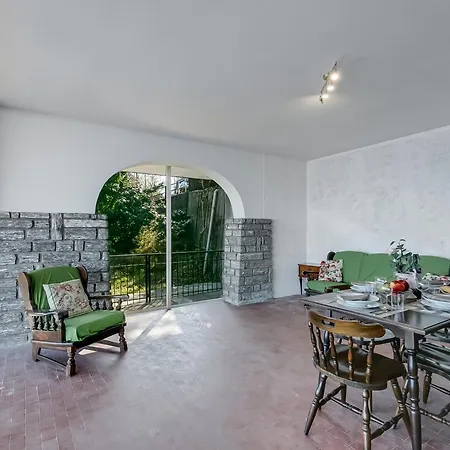 Villa Azzurro Villa: Infinity View - Happy Premeno