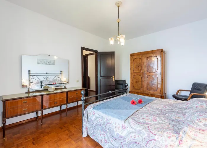 Azzurro Infinity View - Happy